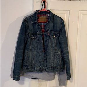 Levi’s denim jacket